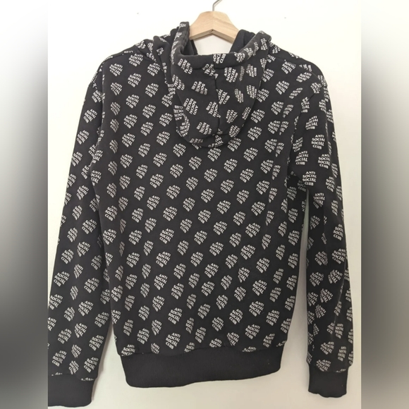 ANTI SOCIAL SOCIAL SOCIAL CLUB - ALL OVER YOU BLACK ASSC HOODIE SS19 - Picture 2 of 5